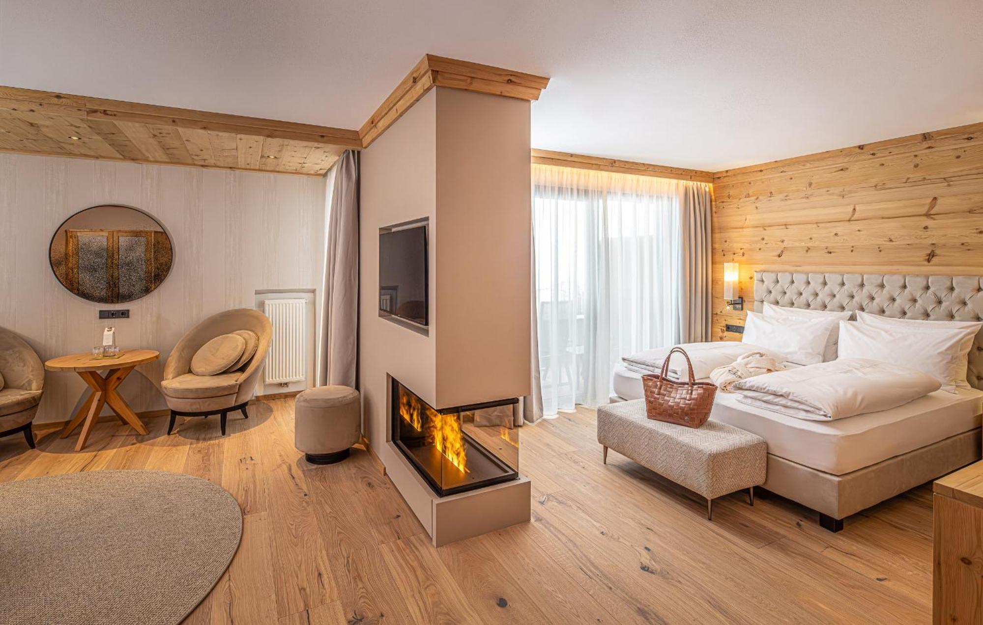 Savoy Dolomites Luxury & Spa Hotel Сельва-ди-Валь-Гардена Экстерьер фото