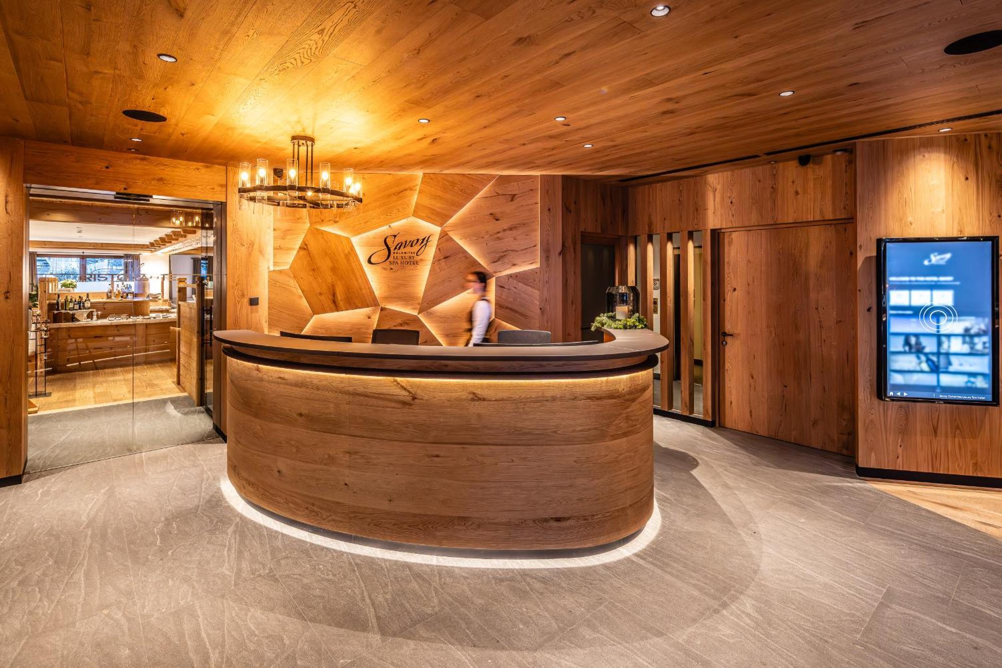 Savoy Dolomites Luxury & Spa Hotel Сельва-ди-Валь-Гардена Экстерьер фото