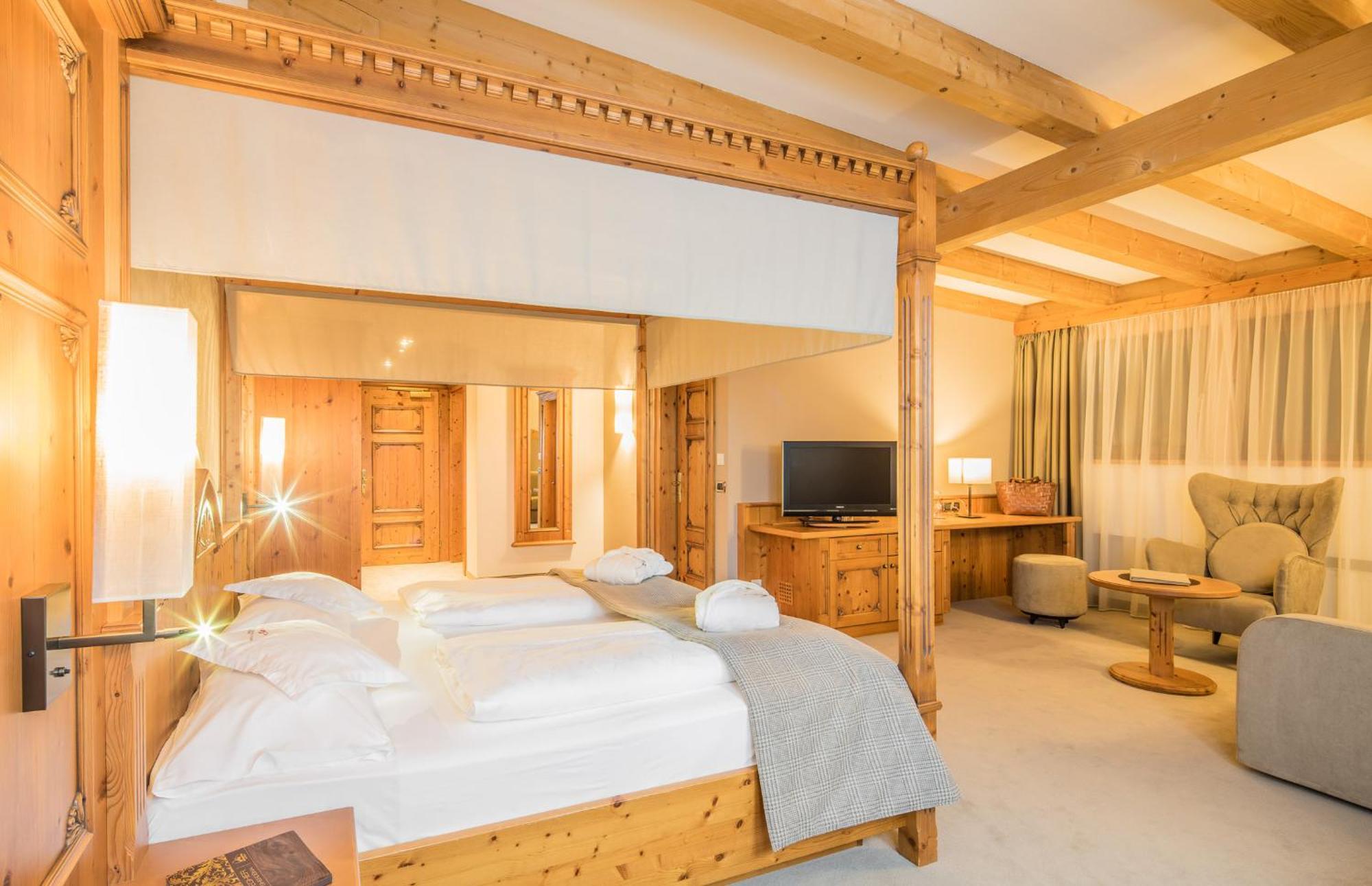 Savoy Dolomites Luxury & Spa Hotel Сельва-ди-Валь-Гардена Экстерьер фото