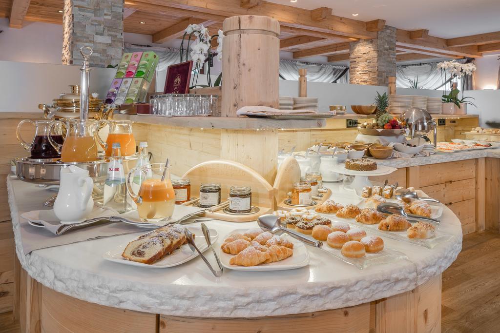 Savoy Dolomites Luxury & Spa Hotel Сельва-ди-Валь-Гардена Экстерьер фото