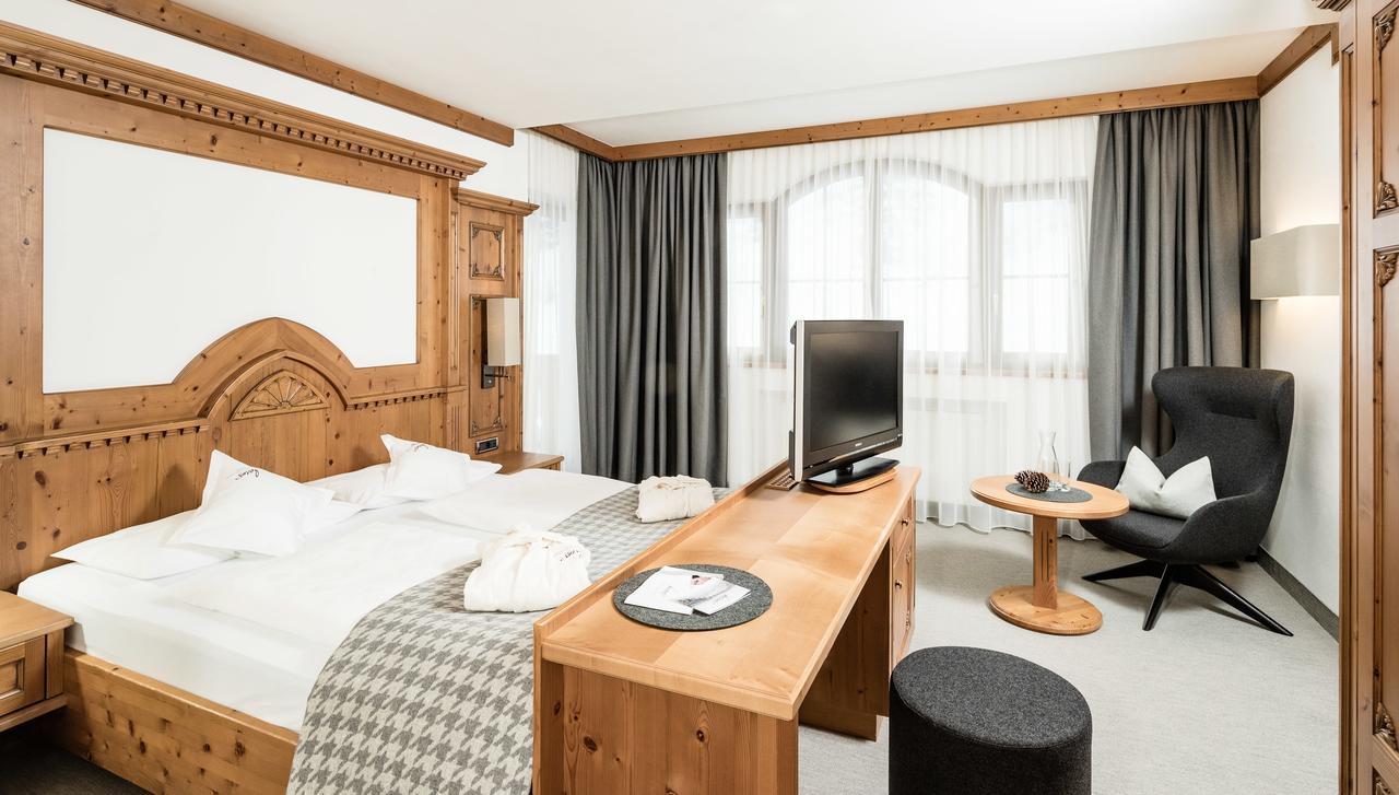 Savoy Dolomites Luxury & Spa Hotel Сельва-ди-Валь-Гардена Экстерьер фото